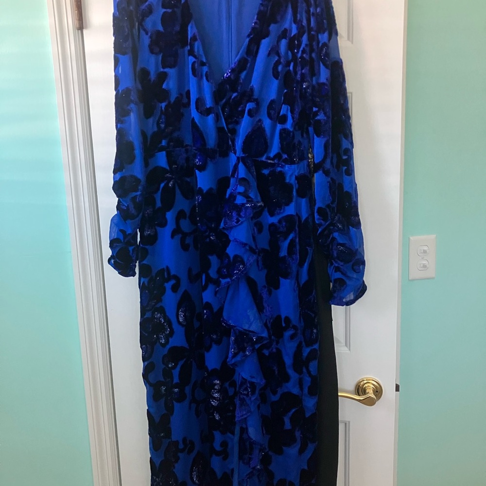House of Harlow 1960 Blue and Black Floral Dress